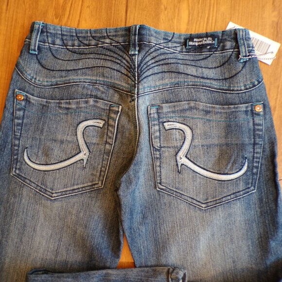 Rock & Republic Straight Denim Long Flare NWT Size 26 - Picture 10 of 11